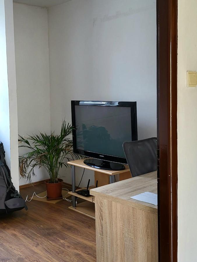 Apartamento Cozy Chill Spot In The Heart Of Bratislava Exterior foto